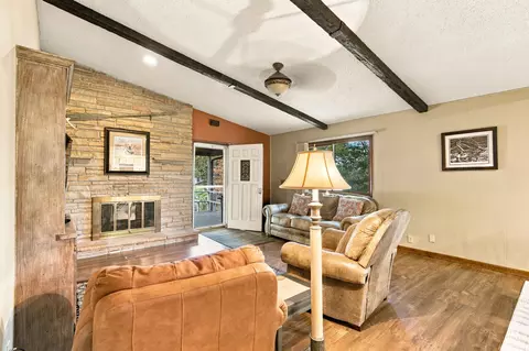 Living - 500 Bluebird Ln, Shell Knob, MO 65747 photo 5 of 7