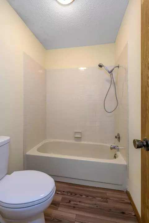 Bath - 1141 E Cambridge St, Springfield, MO 65807 photo 2 of 2
