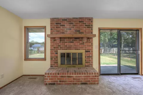Living - 1141 E Cambridge St, Springfield, MO 65807 photo 3 of 3