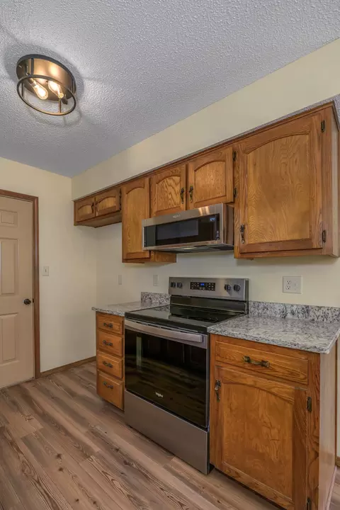 Kitchen - 1141 E Cambridge St, Springfield, MO 65807 photo 2 of 3