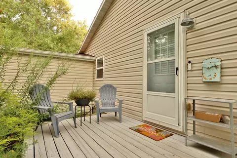 Exterior - 648 S Peach Tree Ave, Springfield, MO 65802 photo 11 of 19