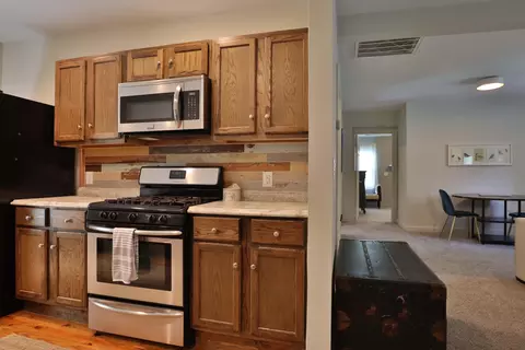 Kitchen - 648 S Peach Tree Ave, Springfield, MO 65802 photo 4 of 5