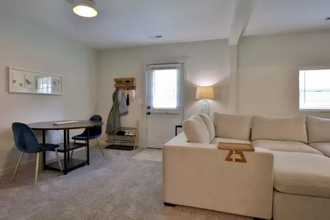 Entry Way - 648 S Peach Tree Ave, Springfield, MO 65802 photo 1 of 1