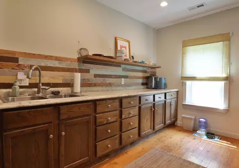 Kitchen - 648 S Peach Tree Ave, Springfield, MO 65802 photo 2 of 5