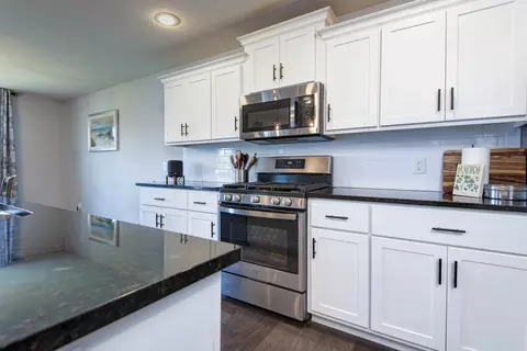 Kitchen - 813 E Brewer Ave, Nixa, MO 65714 photo 4 of 4