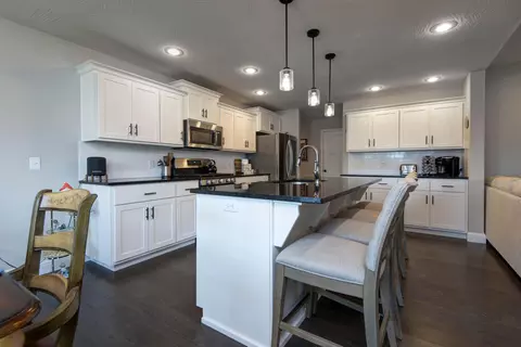 Kitchen - 813 E Brewer Ave, Nixa, MO 65714 photo 3 of 4