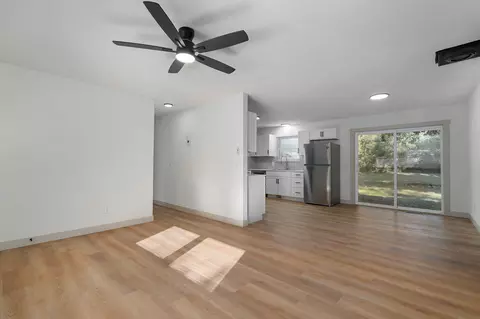 Living - 1934 N Yates Ave, Springfield, MO 65803 photo 3 of 4