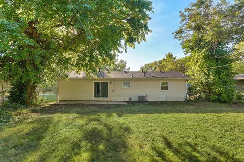 Exterior - 1934 N Yates Ave, Springfield, MO 65803 photo 6 of 8