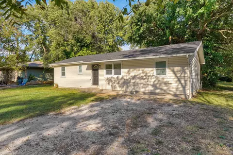 Exterior - 1934 N Yates Ave, Springfield, MO 65803 photo 2 of 8