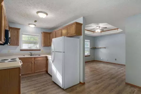 1121 S Colgate Ave, Springfield, MO 65802 photo 5