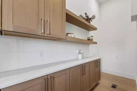 Kitchen - 5560 N Farm Rd 177, Springfield, MO 65803 photo 12 of 16