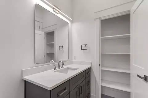 Bath - 5560 N Farm Rd 177, Springfield, MO 65803 photo 8 of 15