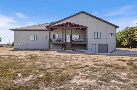 Exterior - 5560 N Farm Rd 177, Springfield, MO 65803 photo 8 of 13