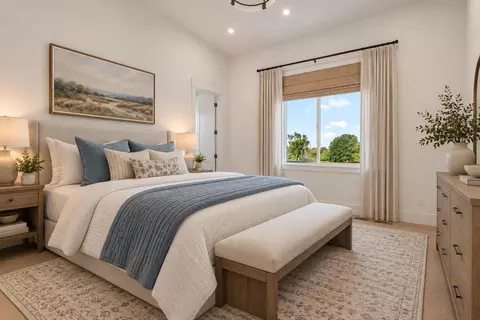 Bedroom - 5560 N Farm Rd 177, Springfield, MO 65803 photo 5 of 12
