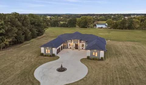 Exterior - 5560 N Farm Rd 177, Springfield, MO 65803 photo 11 of 13