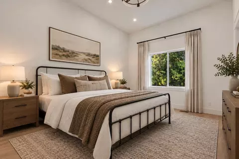 Bedroom - 5560 N Farm Rd 177, Springfield, MO 65803 photo 10 of 12
