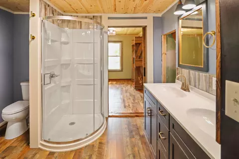 Bath - 3427 N Farm Road 71, Bois D Arc, MO 65612 photo 1 of 2