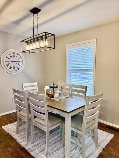 Dining - 900 S Natalie Ave, Springfield, MO 65802 photo 1 of 2
