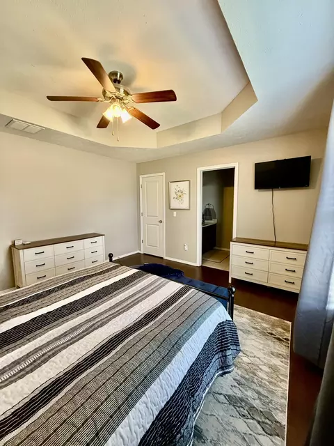 Bedroom - 900 S Natalie Ave, Springfield, MO 65802 photo 4 of 7