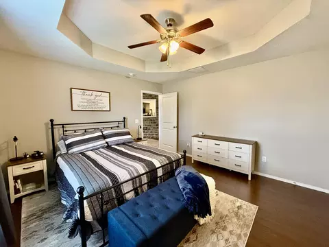 Bedroom - 900 S Natalie Ave, Springfield, MO 65802 photo 3 of 7