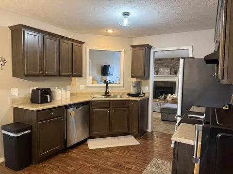 Kitchen - 900 S Natalie Ave, Springfield, MO 65802 photo 2 of 4
