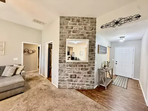 Entry Way - 900 S Natalie Ave, Springfield, MO 65802 photo 1 of 3