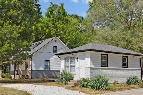 Exterior - 2753 W Nichols St, Springfield, MO 65803 photo 2 of 5