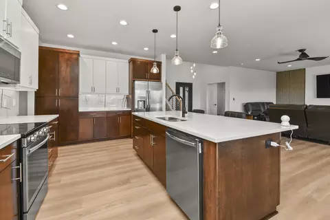 Kitchen - 3810 E Cherry St #32, Springfield, MO 65809 photo 8 of 10