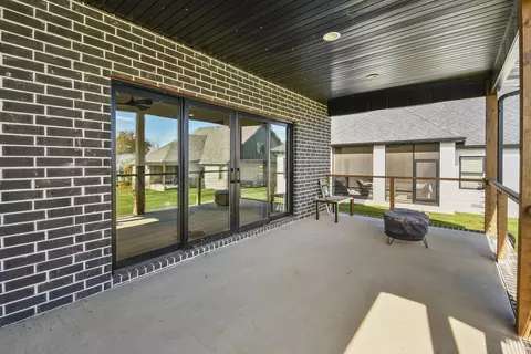 Exterior - 3810 E Cherry St #32, Springfield, MO 65809 photo 4 of 9