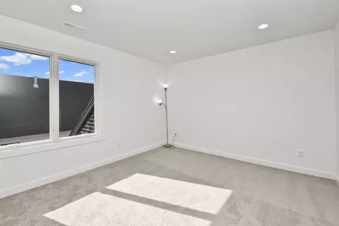 Bedroom - 3810 E Cherry St #32, Springfield, MO 65809 photo 9 of 10
