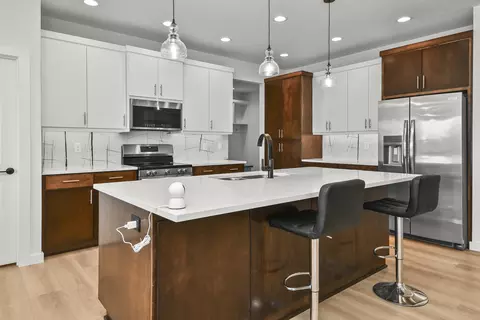 Kitchen - 3810 E Cherry St #32, Springfield, MO 65809 photo 2 of 10