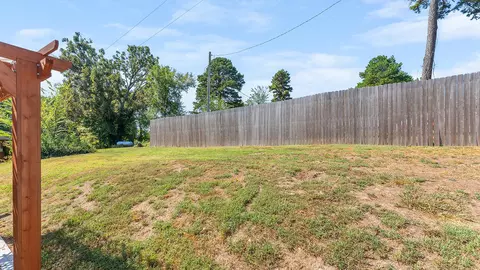 Exterior - 103 Circle Dr, Anderson, MO 64831 photo 6 of 10