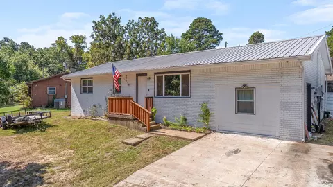 Exterior - 103 Circle Dr, Anderson, MO 64831 photo 2 of 10