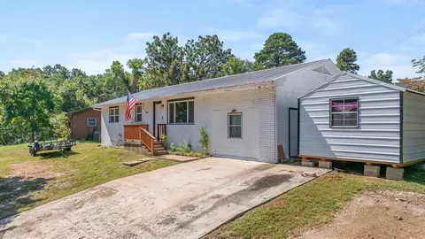 Exterior - 103 Circle Dr, Anderson, MO 64831 photo 8 of 10