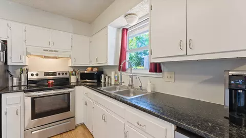 Kitchen - 103 Circle Dr, Anderson, MO 64831 photo 4 of 6