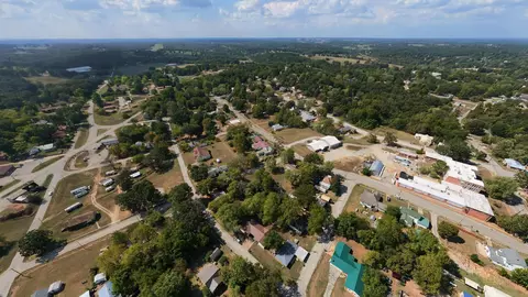 View/Area - 216 S 7th St, Thayer, MO 65791 photo 2 of 3