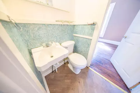 Bath - 216 S 7th St, Thayer, MO 65791 photo 1 of 2