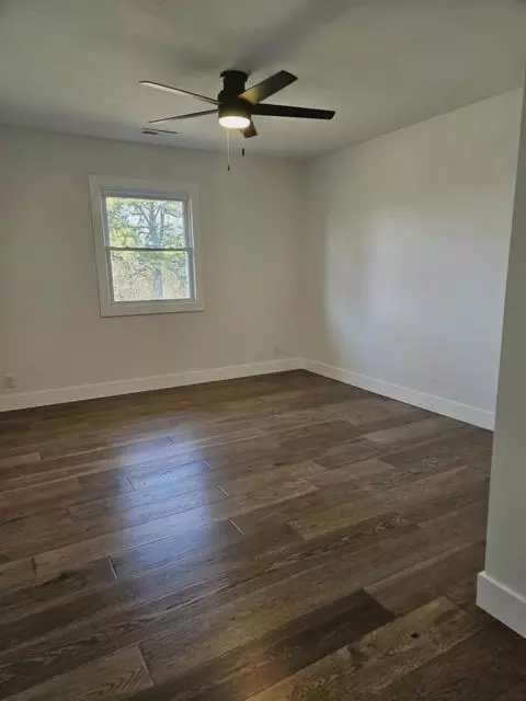 Bedroom - 7291 Robin Ridge Ln, Strafford, MO 65757 photo 2 of 2