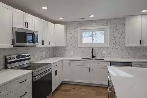 Kitchen - 7291 Robin Ridge Ln, Strafford, MO 65757 photo 1 of 2