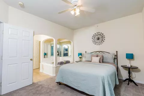 Bedroom - 813 Holiday Rdg #6, Branson, MO 65616 photo 2 of 5