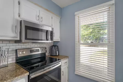 Kitchen - 1494 W Daniels St, Ozark, MO 65721 photo 3 of 3