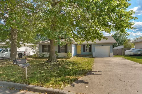Exterior - 1494 W Daniels St, Ozark, MO 65721 photo 3 of 10