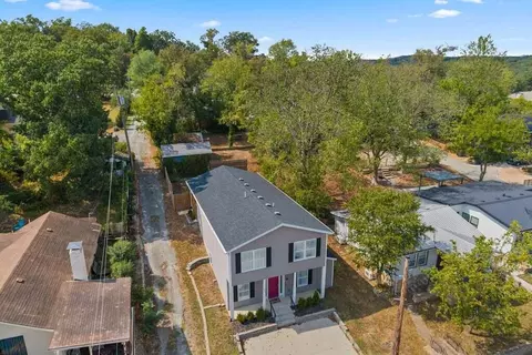 View/Area - 215 N 3rd St, Branson, MO 65616 photo 2 of 8
