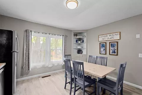 Dining - 215 N 3rd St, Branson, MO 65616 photo 8 of 8