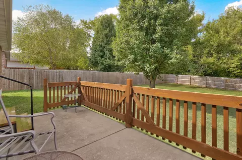 Exterior - 1257 E Mcclernon St, Springfield, MO 65803 photo 5 of 11
