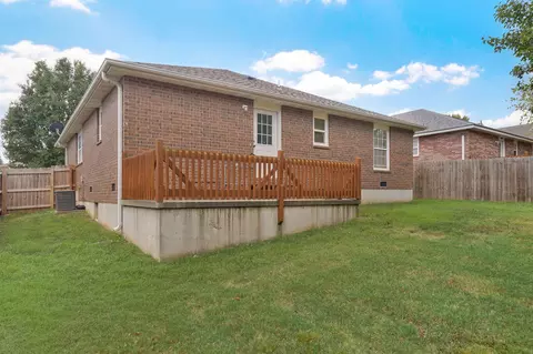 Exterior - 1257 E Mcclernon St, Springfield, MO 65803 photo 8 of 11
