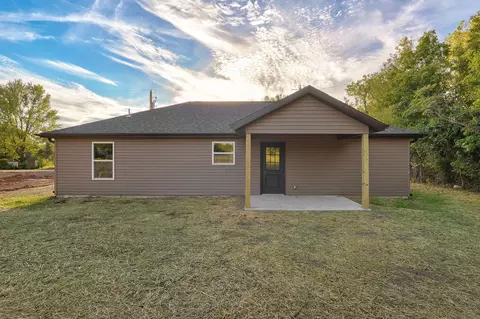 Other - 314 N Park Ave, Aurora, MO 65605 photo 4 of 4