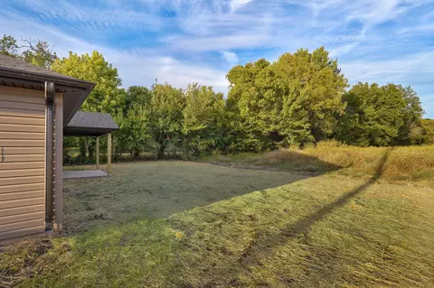 Exterior - 314 N Park Ave, Aurora, MO 65605 photo 6 of 9