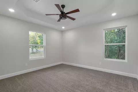 Bedroom - 314 N Park Ave, Aurora, MO 65605 photo 2 of 3