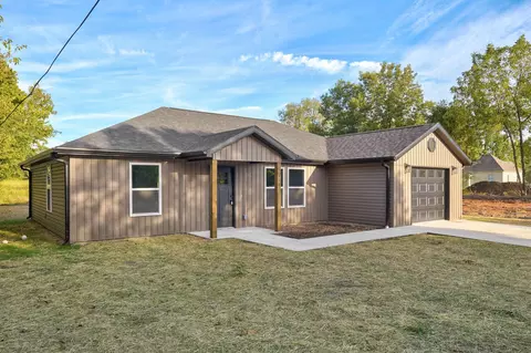 Exterior - 314 N Park Ave, Aurora, MO 65605 photo 8 of 9